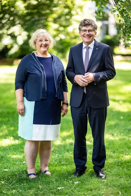 Landesbischöfin Prof. Dr. Heike Springhart und 
Landesbischof Ernst-Wilhelm Gohl