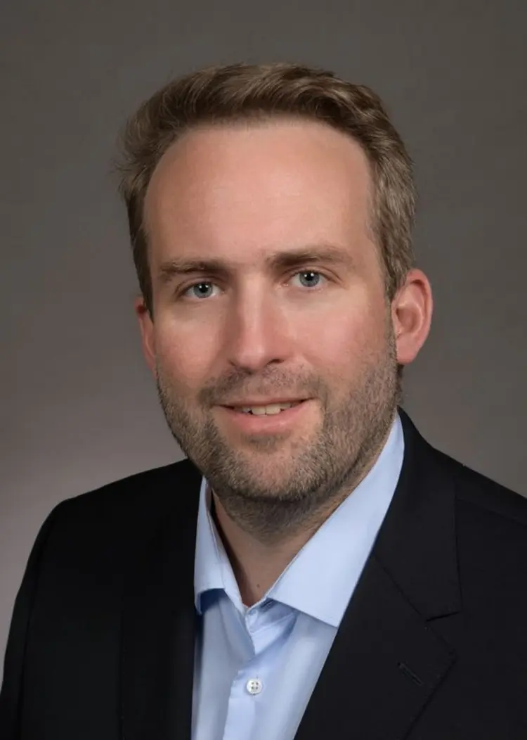 Dr. Benjamin Mayer Dr. Benjamin Mayer