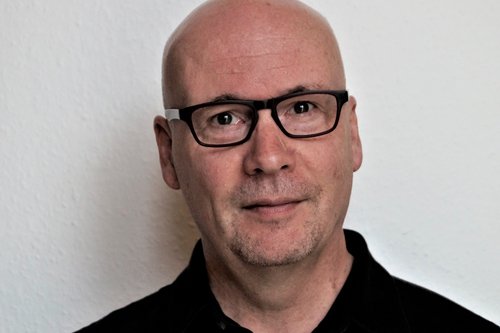 Johannes Koch, Kunstbeauftragter der Landeskirche, berät unter anderem Kirchengemeinden in künstlerischen Fragen.