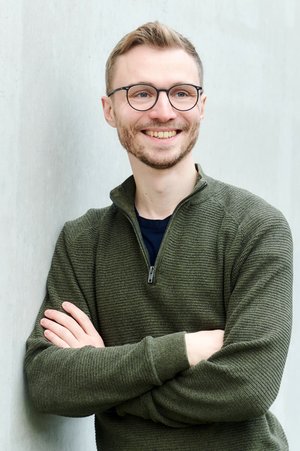  Jonathan Ebert