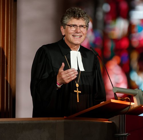 Gottesdienst und Festakt zur Verabschiedung von Landesbischof Frank Otfried July und Amtseinführung von Ernst-Wilhelm Gohl.