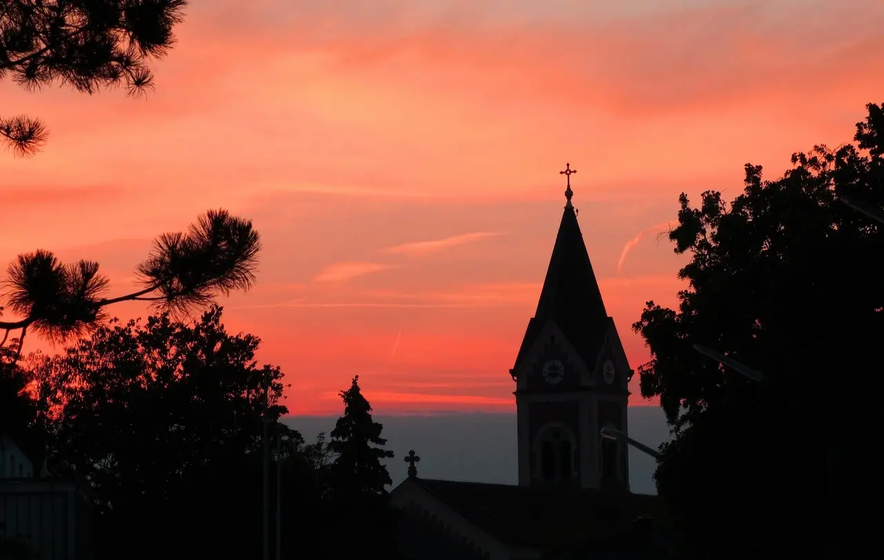 Mehr als 50 Kirchen sind an der „Nacht der offenen Kirchen“ am 5. Oktober im Rahmen der Remstal-Gartenschau beteiligt (Symbolfoto).