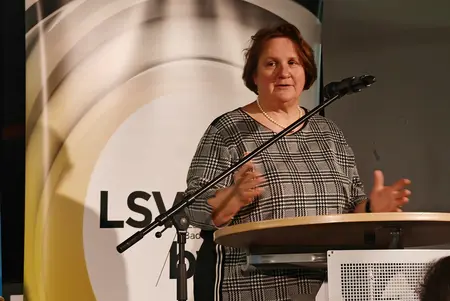 Theresa Schopper, baden-württembergische Ministerin für Kultus, Jugend und Sport Theresa Schopper, baden-württembergische Ministerin für Kultus, Jugend und Sport