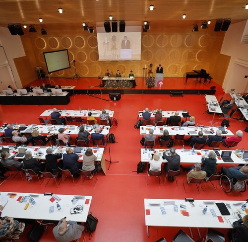 Herbsttagung der württembergischen evangelischen Landessynode im Hospitalhof.