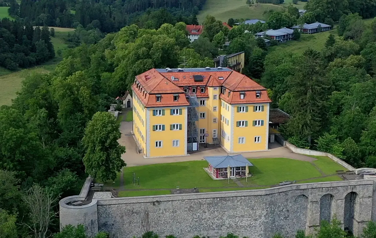 Schloss Grafeneck, das dem Trägerverein der Gedenkstätte überlassen wurde und das nun ausgebaut und modernisiert werden soll.
