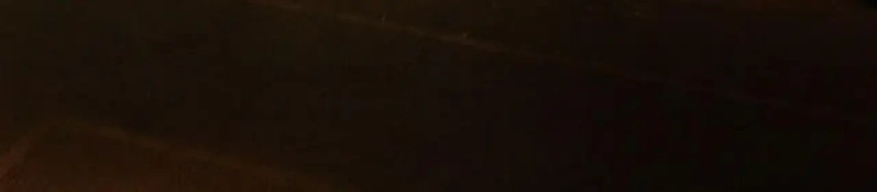 Vor der Stiftskirche in Stuttgart formieren sich die Konfirmanden zum Gruppenfoto.