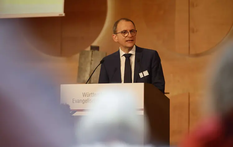 Steffen Kern sprach für den Gesprächskreis Lebendige Gemeinde.