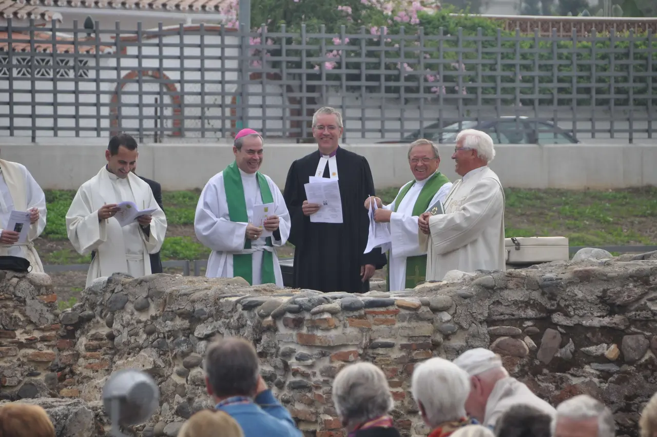Ökumenischer Tauferinnerungsgottesdienst mit dem spanischen Bischof aus Malaga (links)