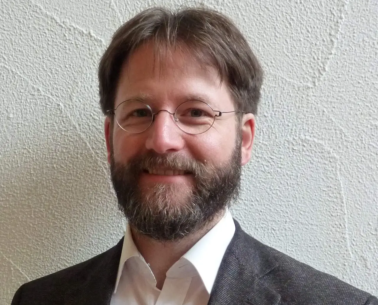 Der designierte Beauftragte für Weltanschauungsfragen, Andrea Oelze, möchte mit dem Team die vielgelobte Arbeit von Annette Kick weiterführen.