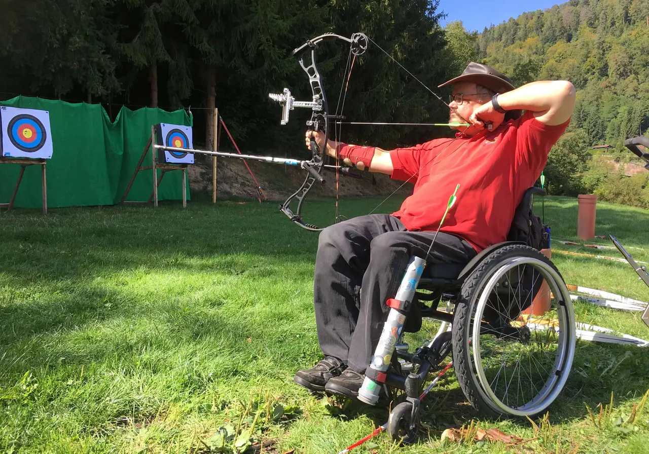 Martin Wurster ist Deutscher Meister im Bogenschießen.