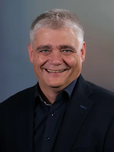 Oliver Pum Oliver Pum