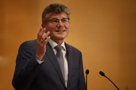 Landesbischof Ernst-Wilhelm Gohl Landesbischof Ernst-Wilhelm Gohl