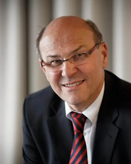 Oberkirchenrat Werner Baur