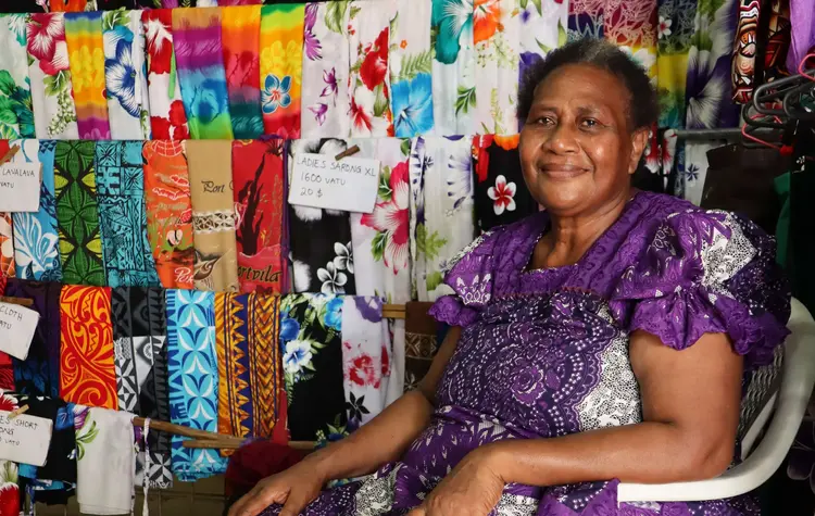 In ihrem Buch erzählt Katja Dorothea Buck unter anderem die Geschichte von Sarah, einer Näherin.