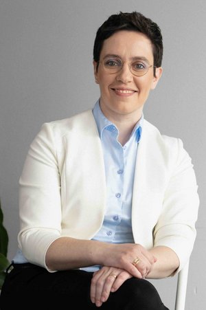  Anna Walther
