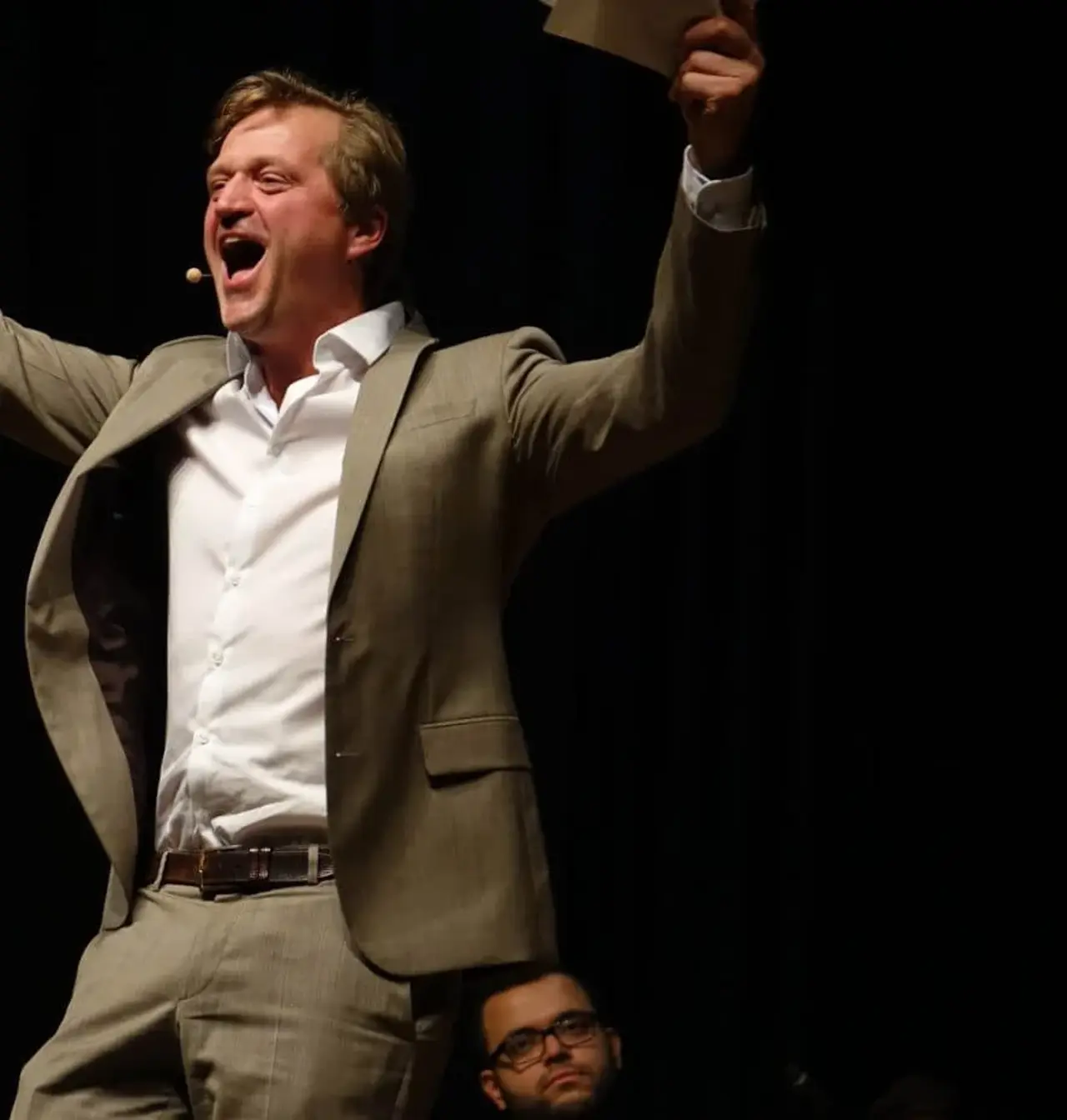 Schauspieler Patrick von Blume gibt als Luther alles.