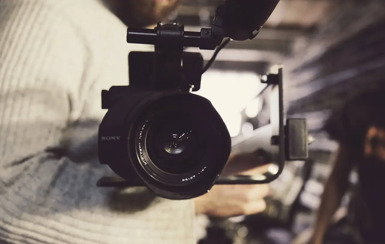 Jugendliche und junge Erwachsene können sich bis zum 5. November an dem vom Evangelischen Kirchenbezirk Tübingen und dem Evangelischen Jugendwerk Tübingen ausgelobten Wettbewerb beteiligen (Symbolbild).