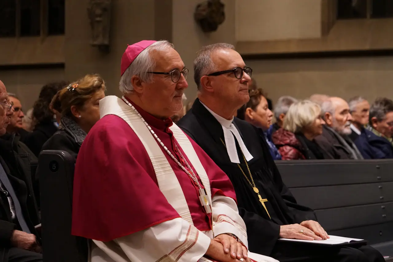 Symbolbild Bischof Gebhard Fürst und Landesbischof Frank Otfried July (vlnr) - Symbolbild