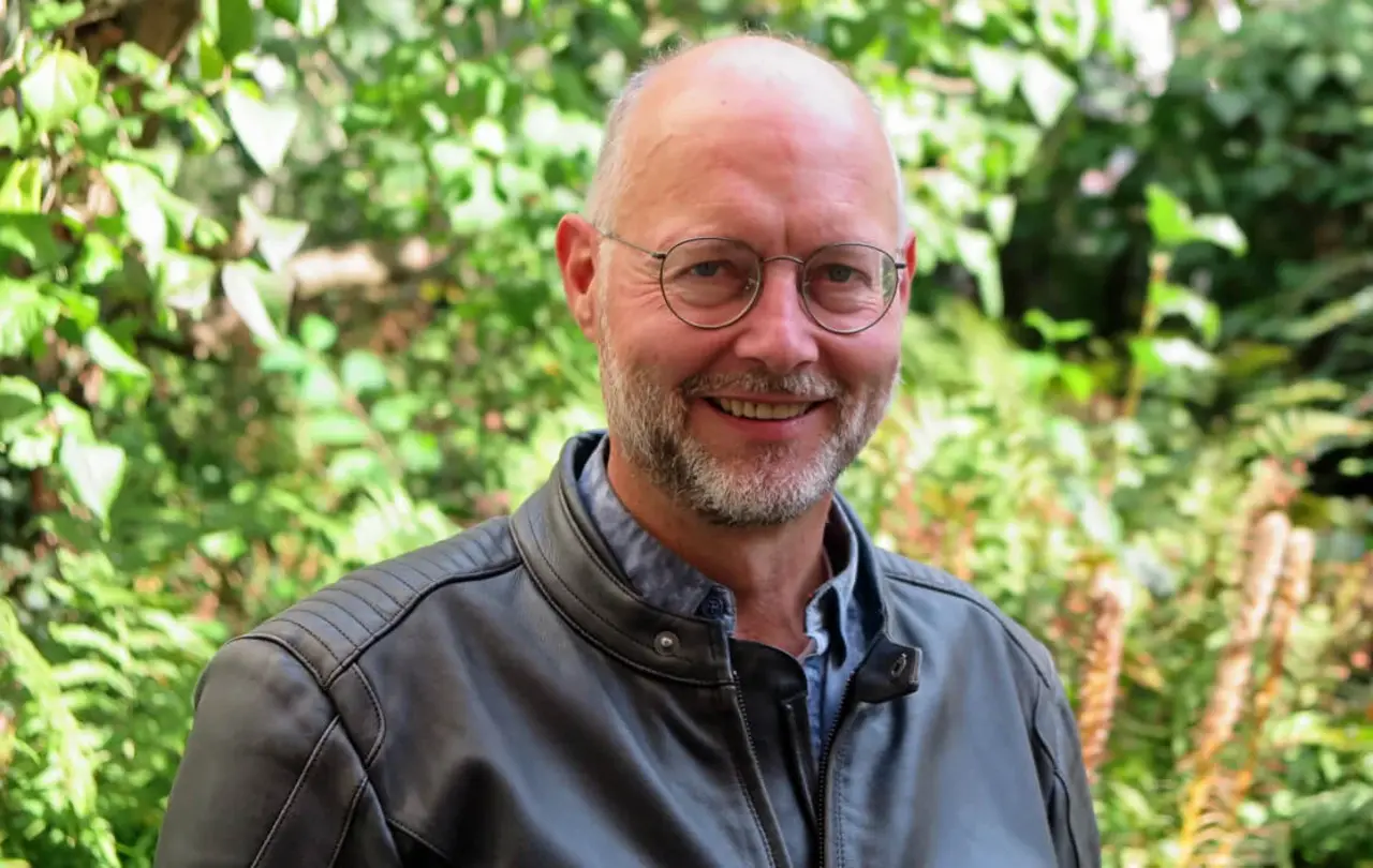 Joachim_Schilling Landesmaennerpfarrer Maennerarbeit 01_2021 c Ulrike Rapp-Hirrlinger Joachim Schilling, seit Dezember 2020 Landesmännerpfarrer, hat jahrzehntelange Erfahrung, unter anderem aus seiner Arbeit als landeskirchlicher Friedenspfarrer.