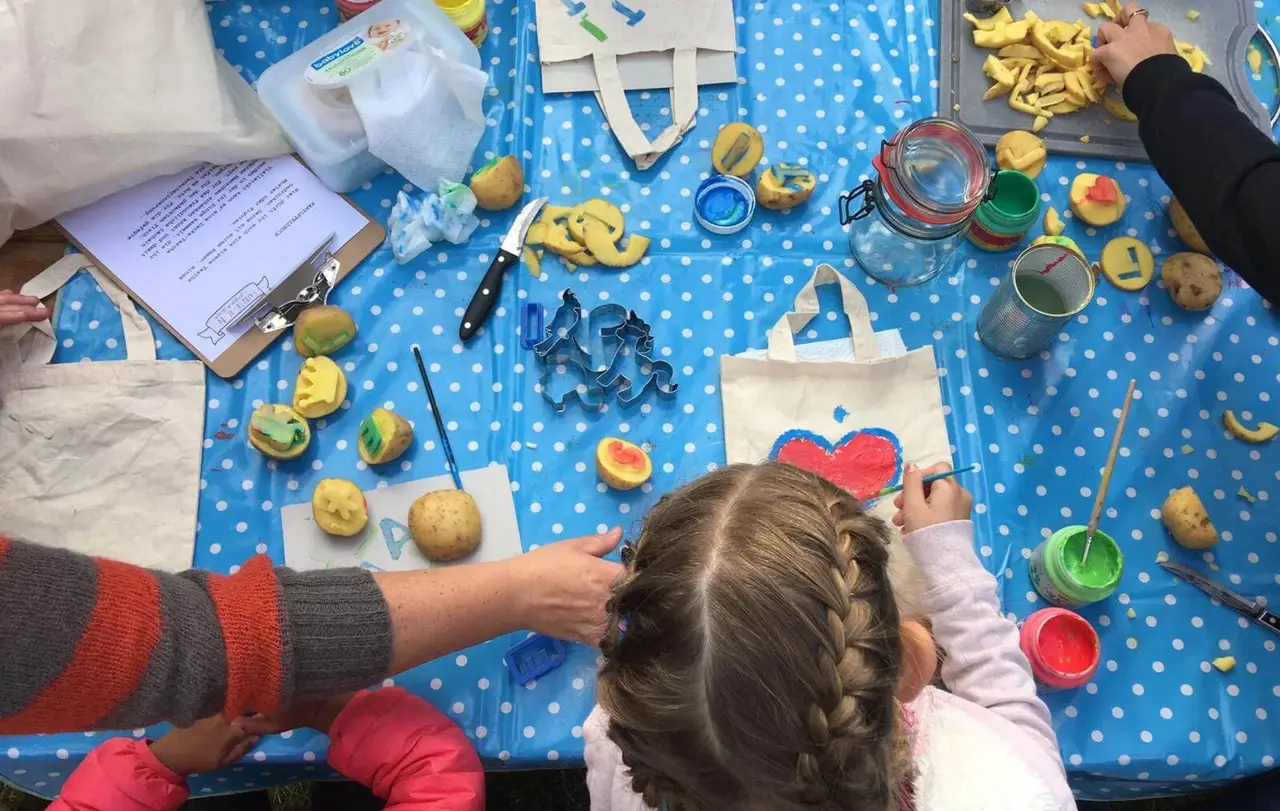 „Kunterbunt — Familien in Aktion“ in Rutesheim bietet alle sechs Wochen ein Programm für die ganze Familie.
