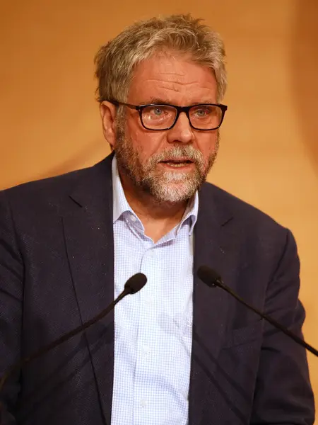 Prof. Dr. Martin Plümicke