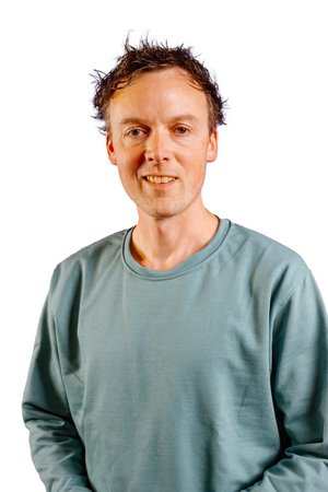  Matthias Riedel