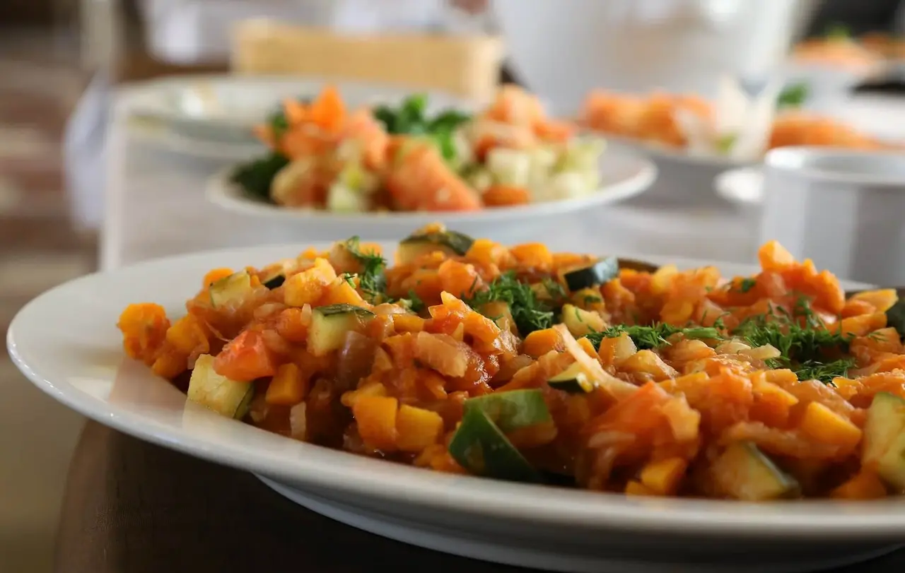 34 Gemeinden bieten in diesem Winter wieder Vesperkirchen an, Sigmaringen und Herrenberg sind erstmals mit dabei.