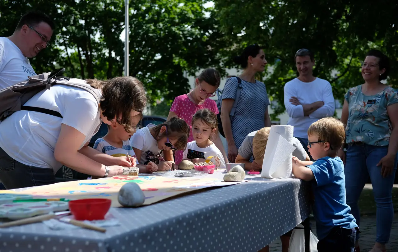 Die Familienkirche kooperiert mit einem Kindergarten. Das Foto entstand bei der „Familienkirche Kunterbunt“.