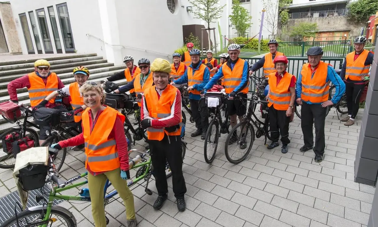 17 Pilger machen sich mit dem Fahrrad auf den Weg von Stuttgart zum Kirchentag in Berlin.