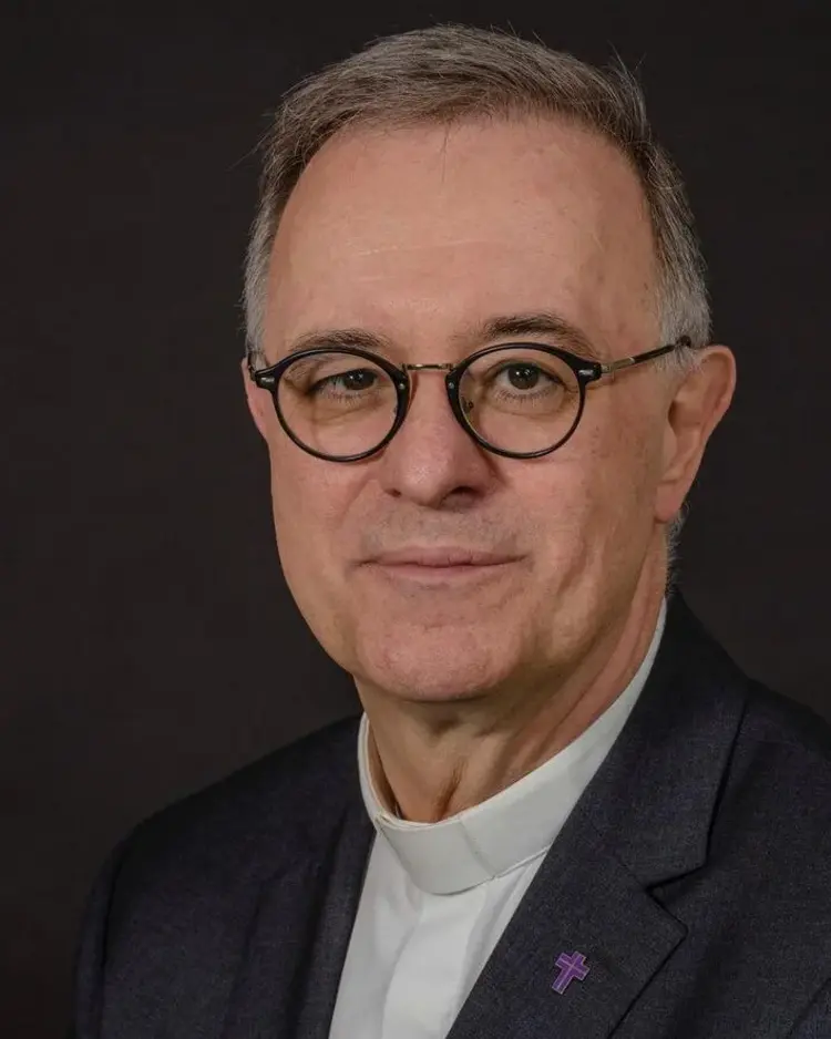 Landesbischof Dr. h. c. Frank Otfried July „Es ist noch Zeit, etwas von dem zurück zu geben, was wir bekommen haben", betonte July in Magdeburg.