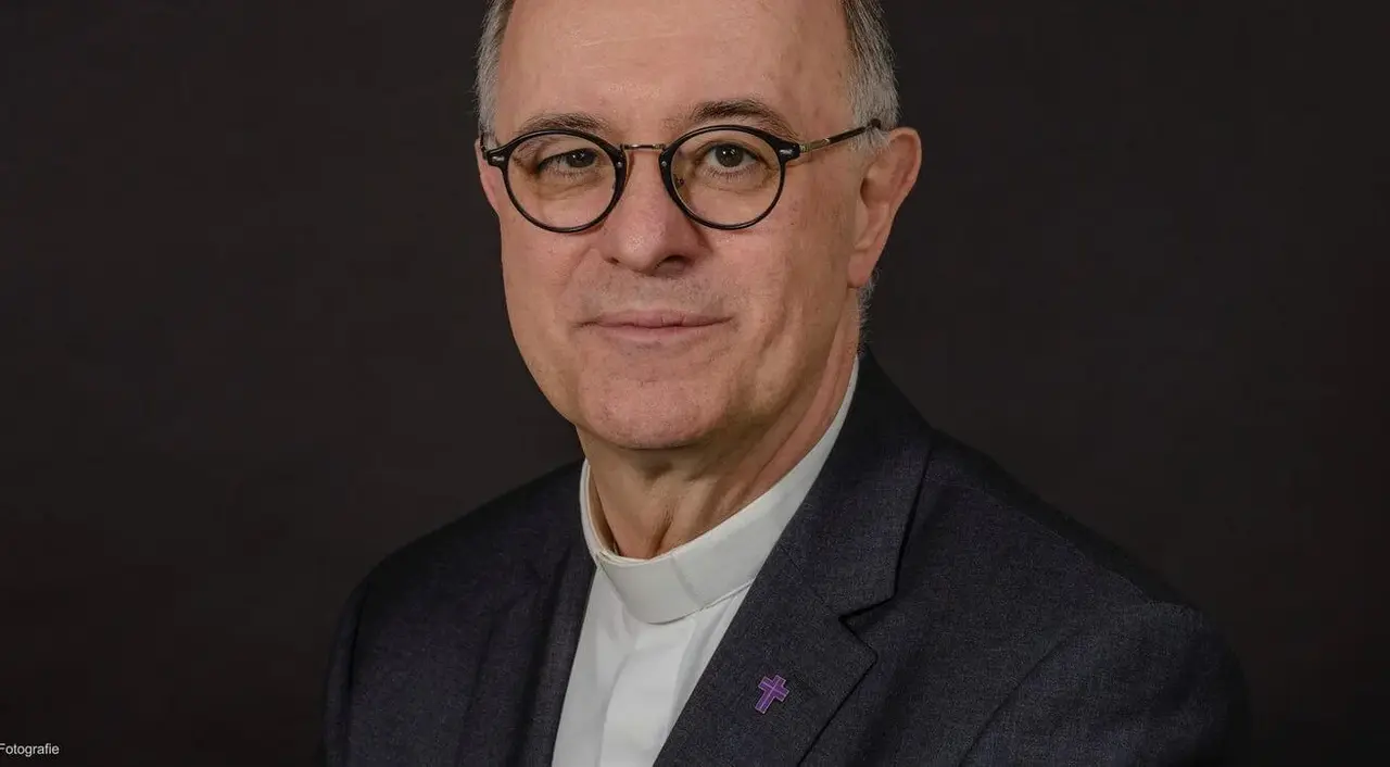 Landesbischof Dr. h. c. Frank Otfried July Landesbischof Dr. h. c. Frank Otfried July