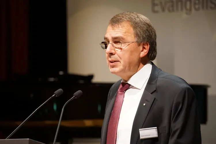 Dieter Kaufmann, Vorstandsvorsitzender der Diakonie Württemberg, hier bei einer Taung der Württembergischen Evangelischen Landessynode.