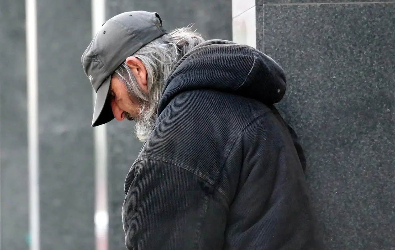 Die Gefahr, dass wohnungslose und obdachlose Menschen aufgrund der durch die Corona-Pandemie geltenden Abstandsgebote vereinsamen, ist groß.