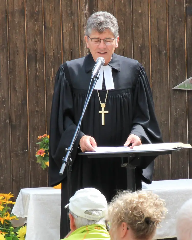 Landesbischof Ernst-Wilhelm Gohl 50 Jahre Kirche im Grünen Hohenneuffen Landesbischof Ernst-Wilhelm Gohl