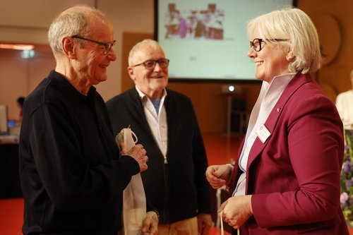 Herbsttagung der württembergischen evangelischen Landessynode im Hospitalhof.