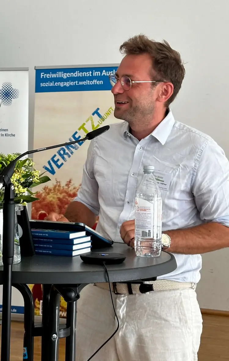 Den Hauptvortrag hielt Pfarrer Dr. Marcus Hütter aus Graz über das Thema „auf gutem Grund – aus gutem Grund. Diaspora gestalten. Auch bei uns.“