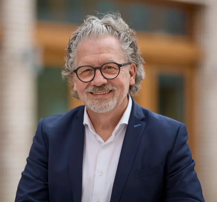 231129gs0001 Dan Peter, Sprecher der Landeskirche