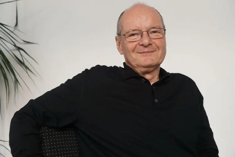 Richter a. D. Wolfgang Vögele, Vorsitzender der Unabhängigen Kommission