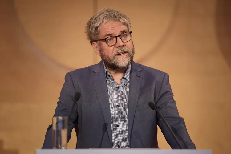 06-Kirchliches-Gesetz-Prof._Dr._Martin_Pluemicke-Herbstsynode-2024-Gottfried-Stoppel Herbsttagung der Württembergischen evangelischen Landessynode im Hospitalhof.