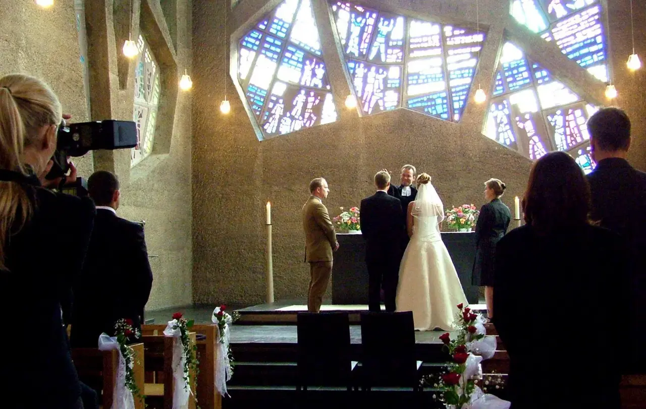 Die elektronische Gottesdienst-Unterstützung soll bald auch auf Trauungen ausgeweitet werden (Archivfoto).