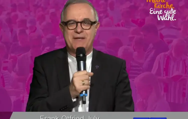Landesbischof Dr. h.c. Frank Otfried July im Wahlstudio.
