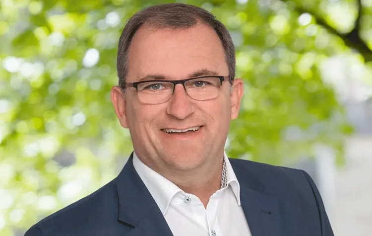 Steffen Kern vertritt als neuer Vorsitzender des Gnadauer Gemeinschaftsverbands den Pietismus in der württembergischen Landeskirche.