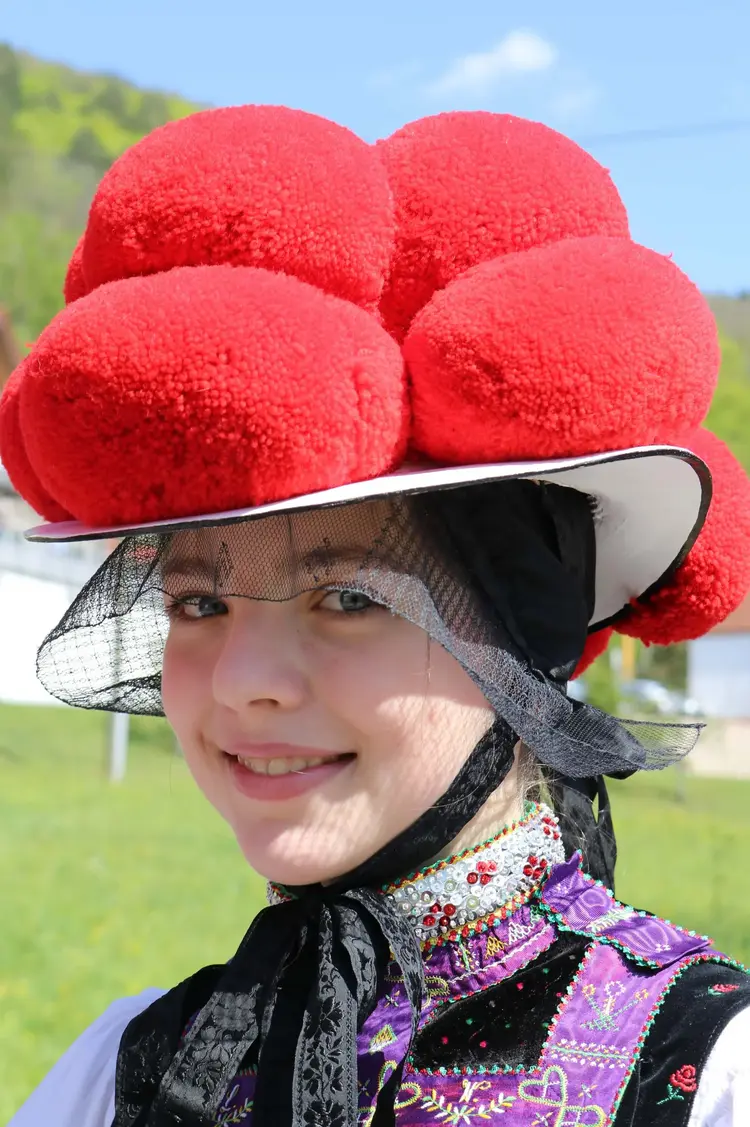 Der Bollenhut, ein Symbol des Schwarzwaldes, war ursprünglich eine evangelische Kirchentracht.