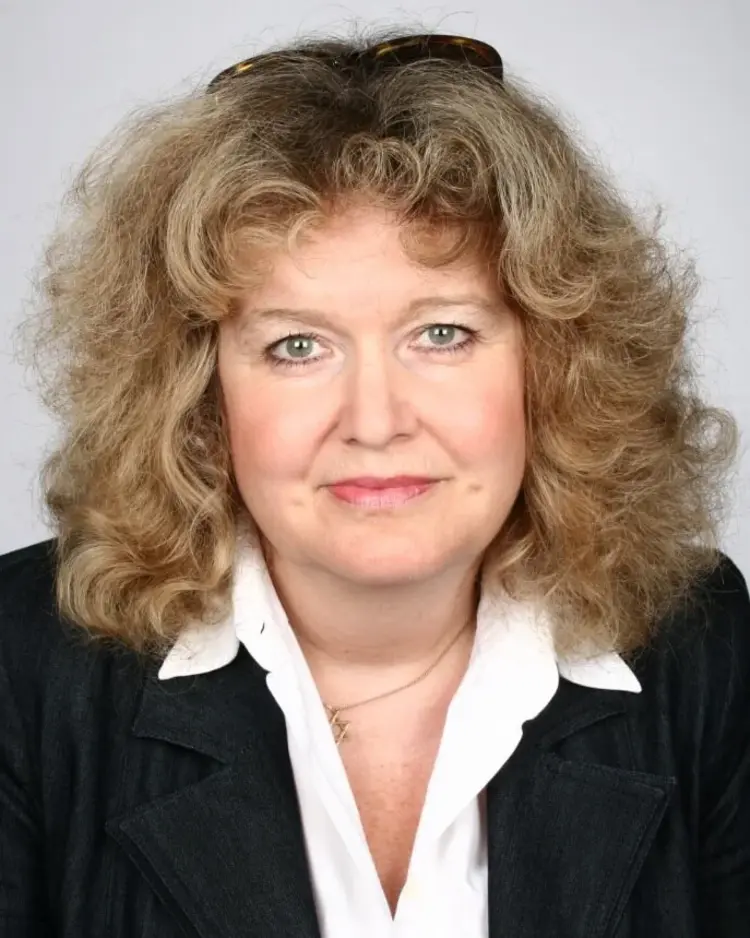 IRGW-Vorstandsprecherin Prof. Barbara Traub sprach über Erinnerung und Brüche.