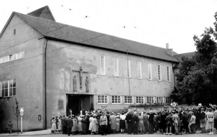 Brenzkirche 1953