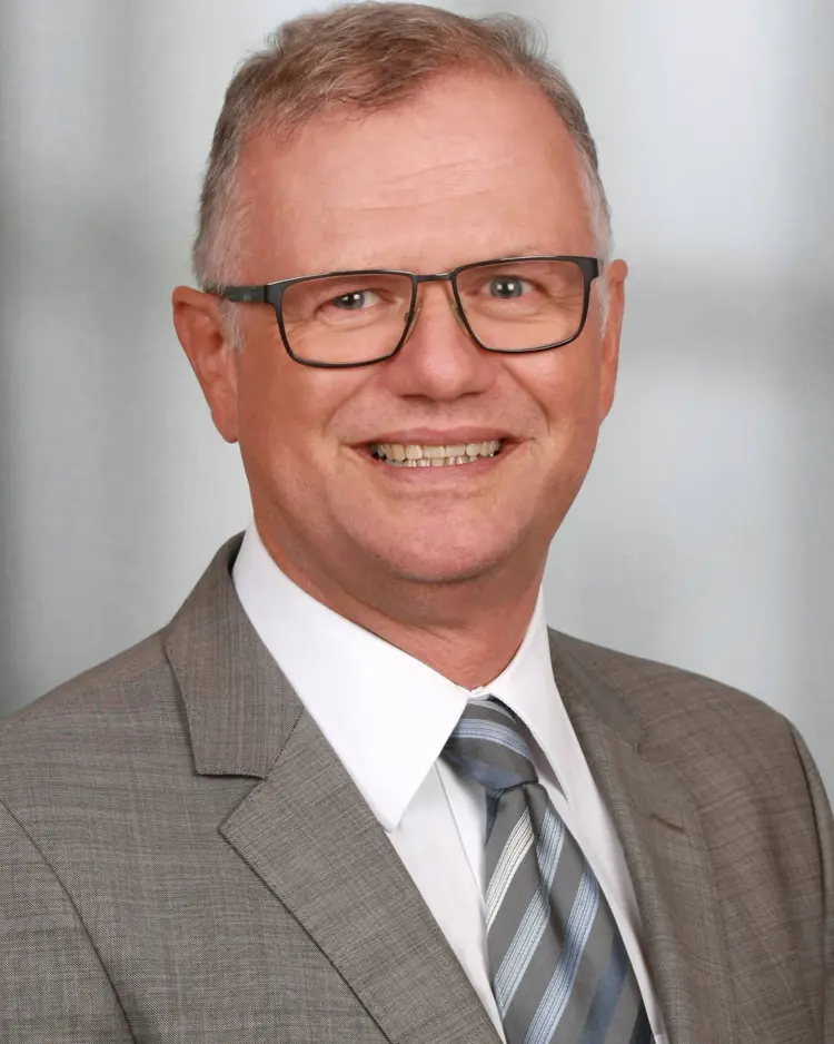 Steven Häusinger Pfarrer Steven Häusinger