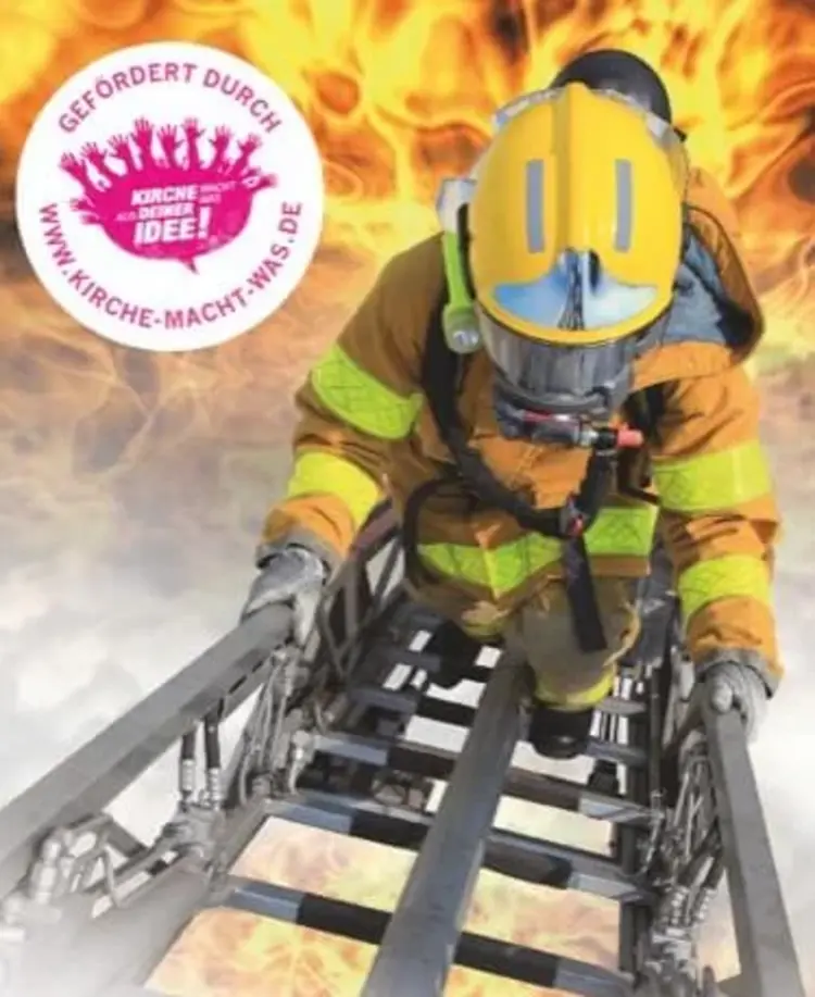 Die Feuerwehrbibel „Voller Einsatz“ enthält Berichte von Feuerwehrleuten.