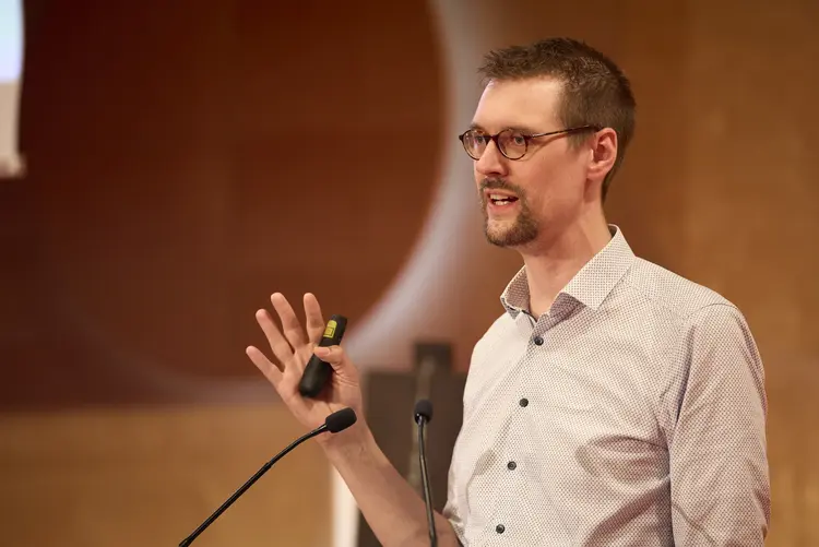 Finanzdezernent Oberkirchenrat Dr. Fabian Peters