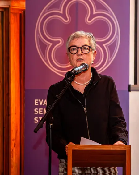 Oberkirchenrätin Carmen Rivuzumwami