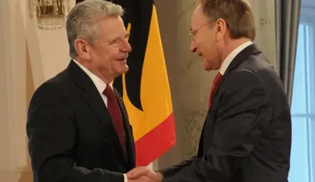 Joachim Rücker im Gespräch mit Joachim Gauck beim Neujahrsempfang des Bundespräsidenten 2015.